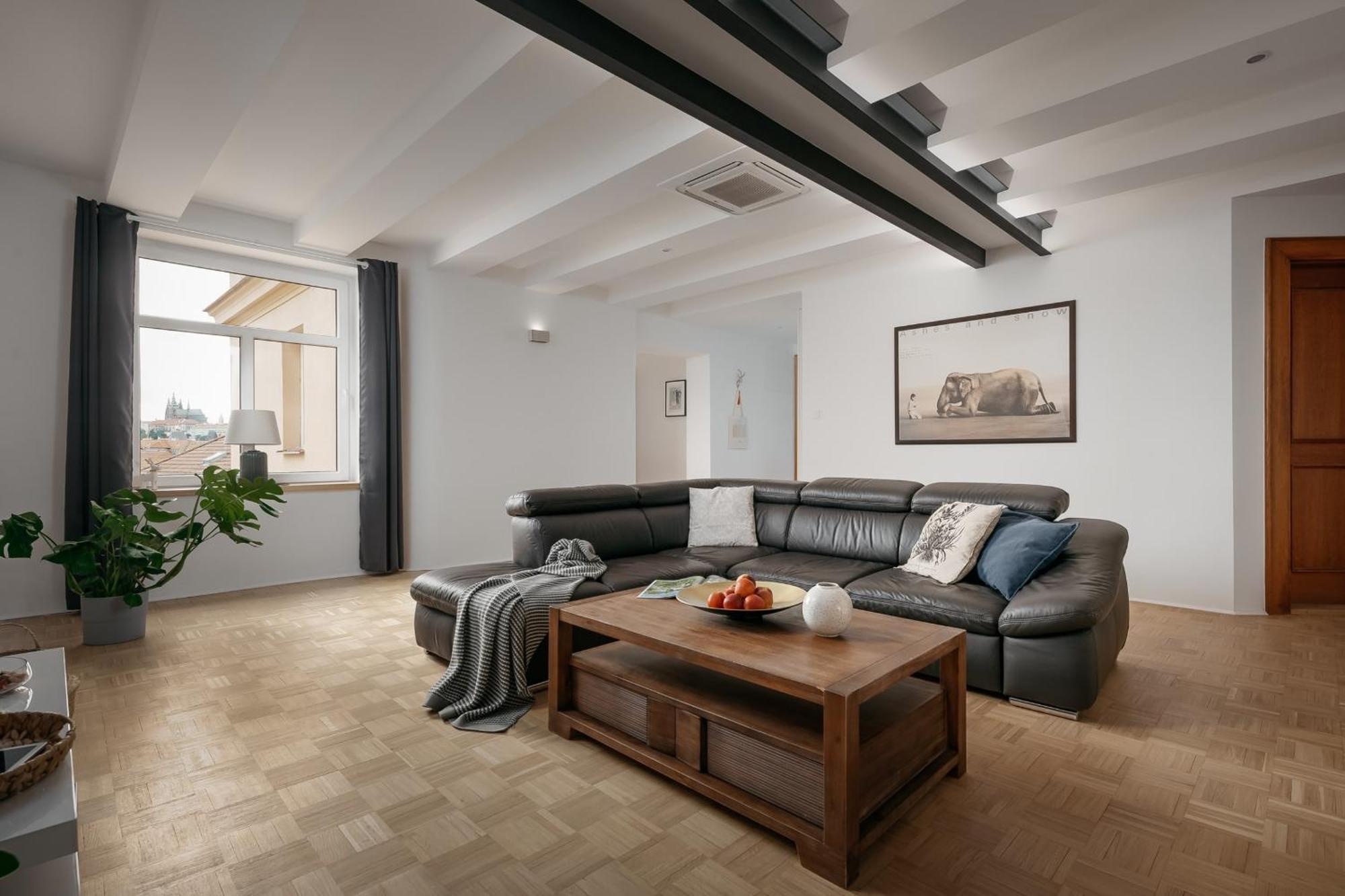 פראג Dot 3 Bdr Apartment With Tyn Cathedral View & Ac מראה חיצוני תמונה